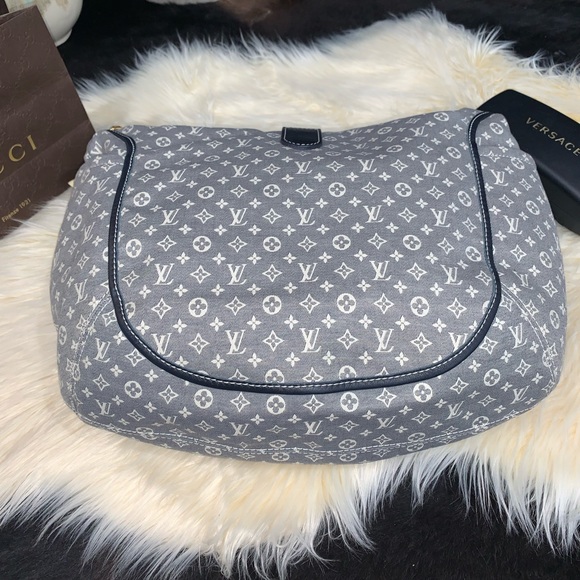 Louis Vuitton Romance Idylle - Picture 3 of 5